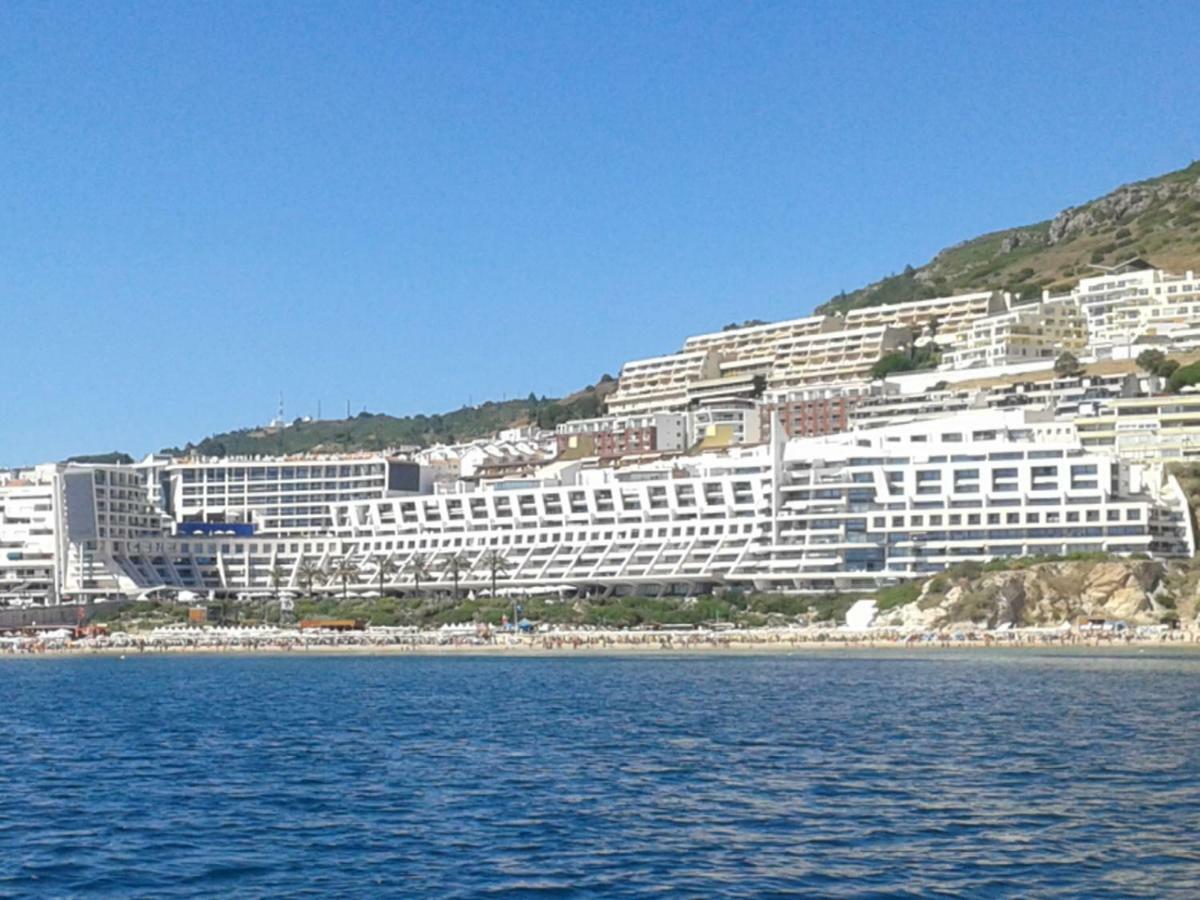 Amazing Beach & Pool Apartment With Garden Sesimbra Esterno foto